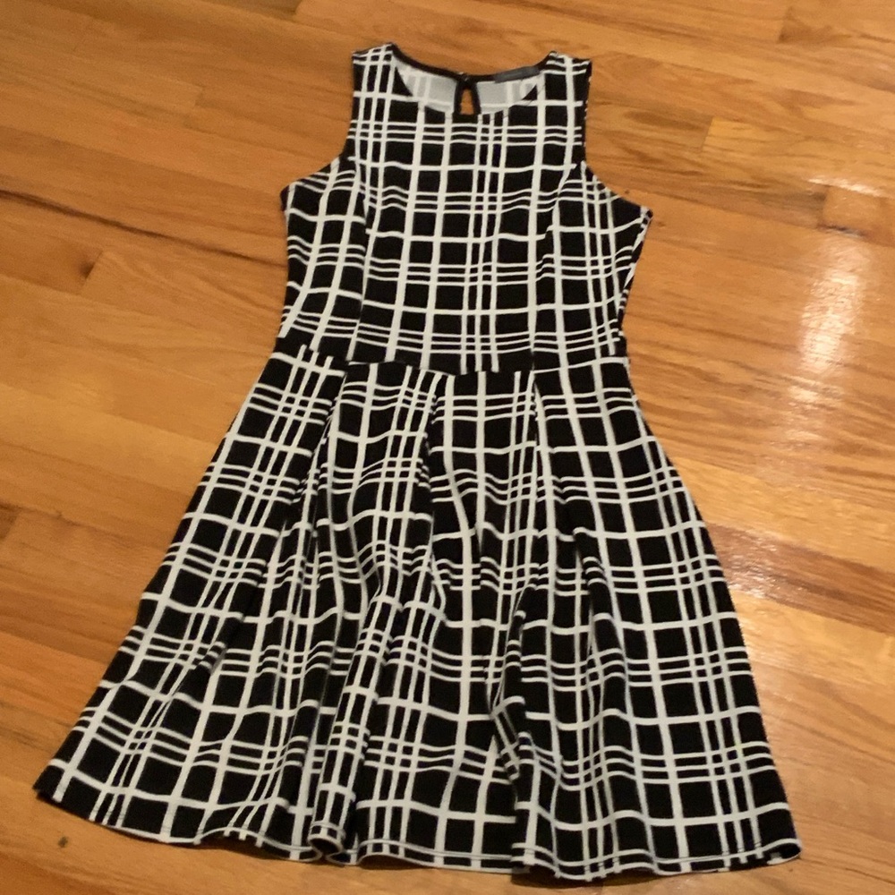 Soprano Black and White Geometric Dress
